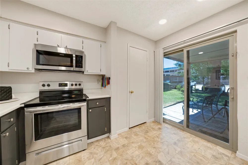 5300 Keller Springs Road #1077 Dallas, TX 75248