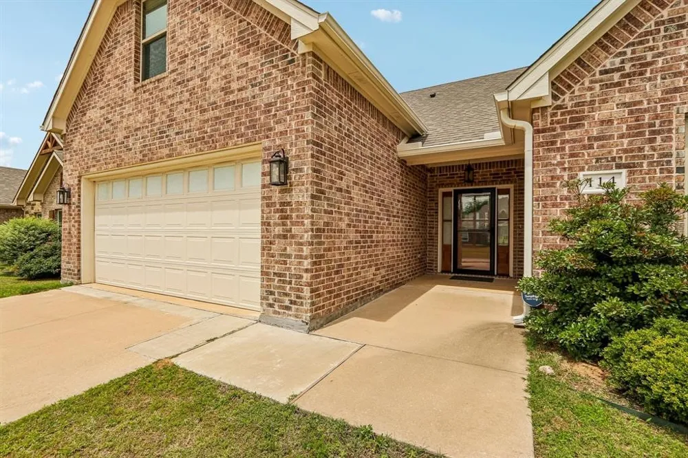 114 Prairie Meadow Lane Pottsboro, TX 75076