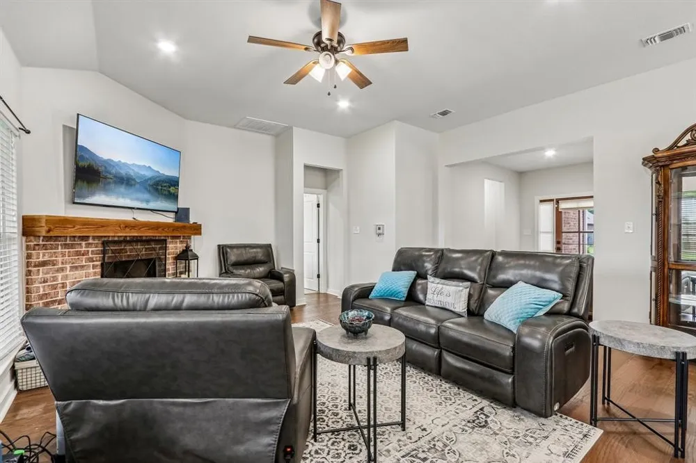 114 Prairie Meadow Lane Pottsboro, TX 75076