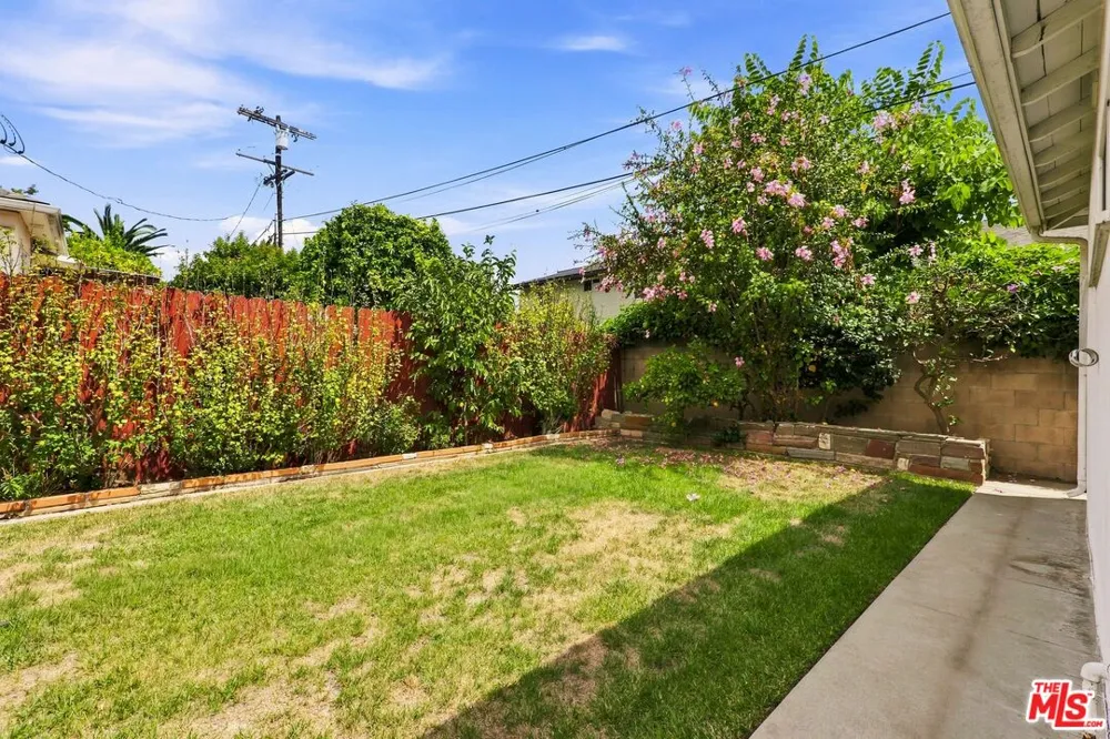 10860 Oregon Avenue Culver City, CA 90232