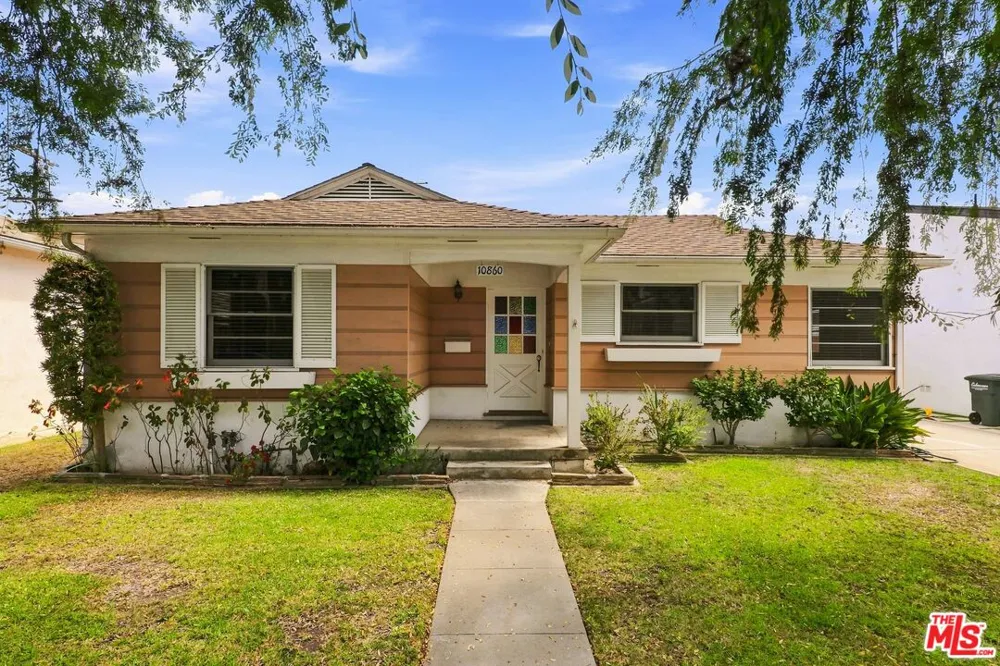 10860 Oregon Avenue Culver City, CA 90232