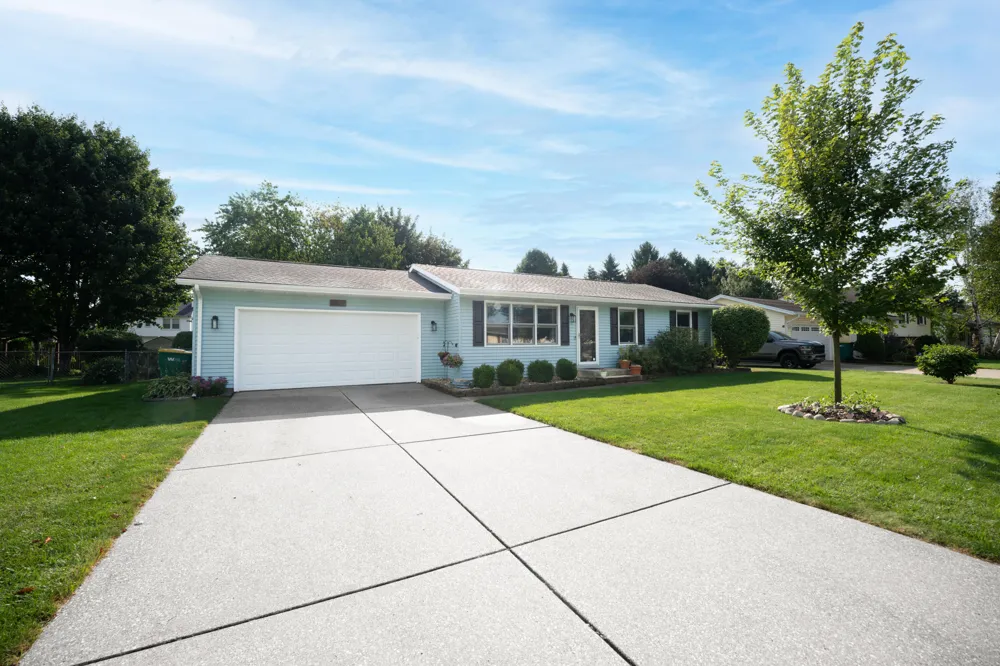 5827 Thunder Bay Street Portage, MI 49024