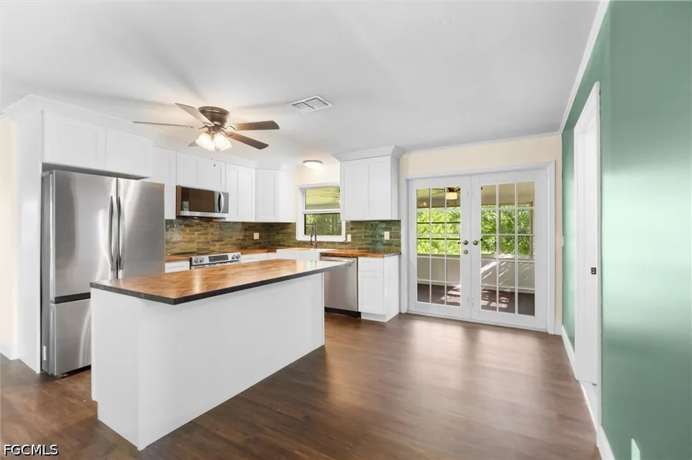 Mango Street St James City, FL 33956