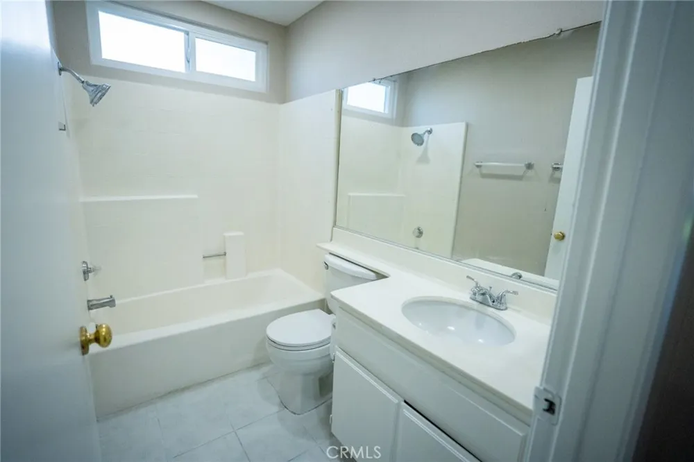 15061 Fuchsia Court Fontana, CA 92336
