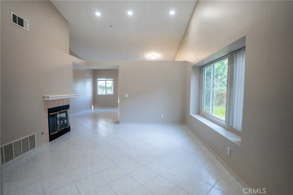 15061 Fuchsia Court Fontana, CA 92336