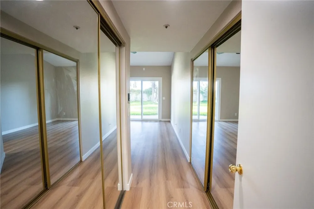 15061 Fuchsia Court Fontana, CA 92336