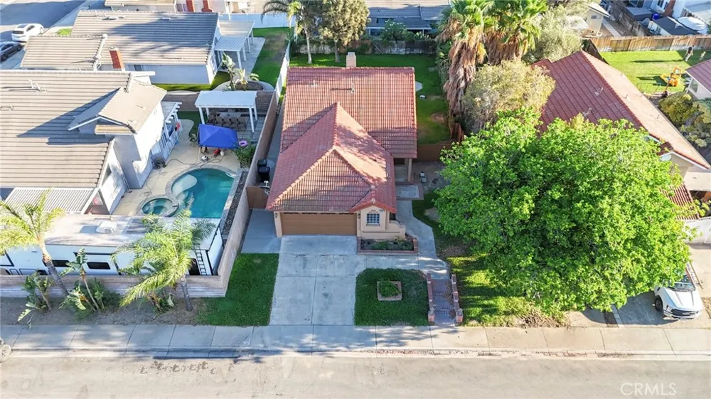 15061 Fuchsia Court Fontana, CA 92336