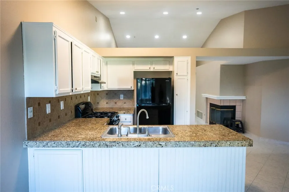 15061 Fuchsia Court Fontana, CA 92336