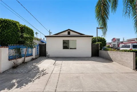 1124 Coronel Street