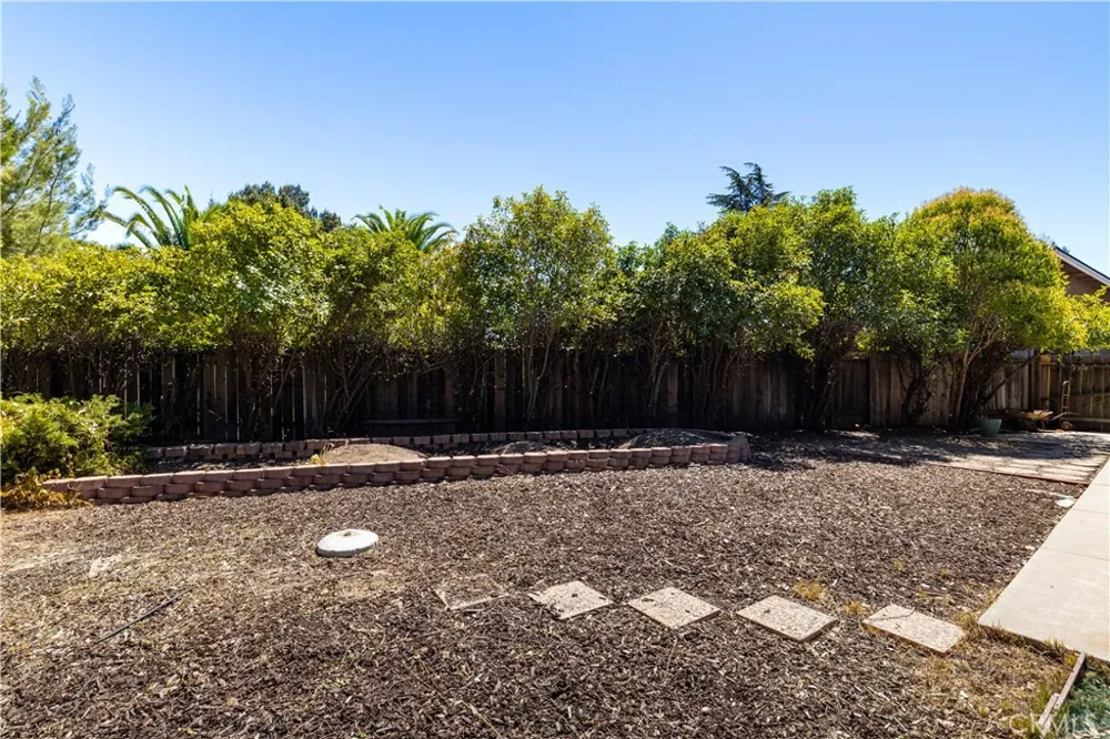 434 Cherokee Court Paso Robles, CA 93446