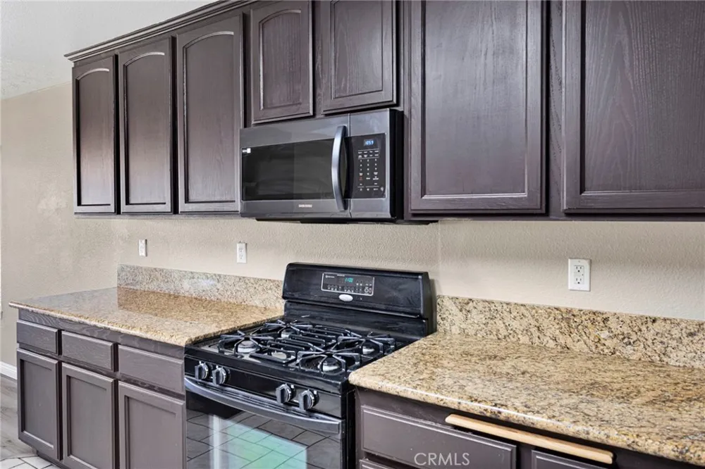 13520 Driftwood Drive Victorville, CA 92395