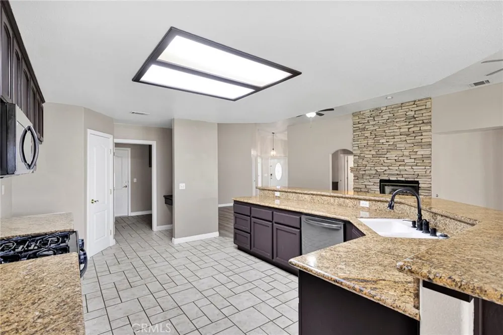 13520 Driftwood Drive Victorville, CA 92395