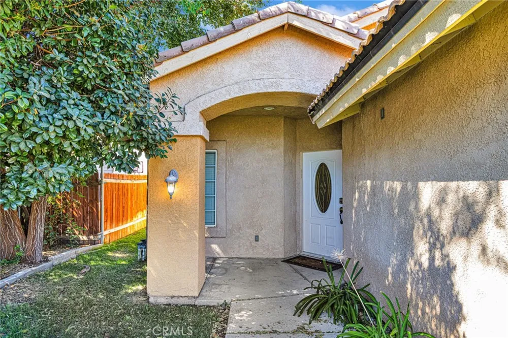 13520 Driftwood Drive Victorville, CA 92395