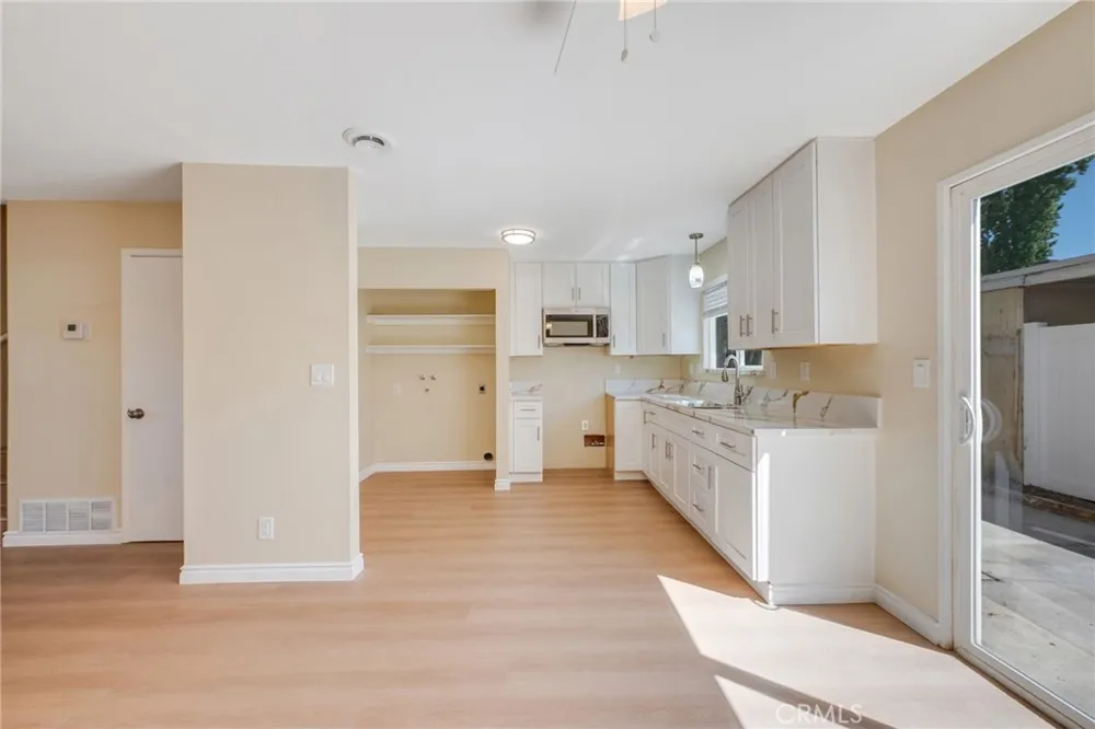 410 Cerritos Azusa, CA 91702