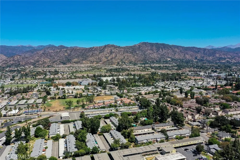 410 Cerritos Azusa, CA 91702