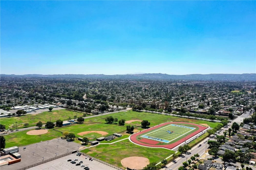 410 Cerritos Azusa, CA 91702