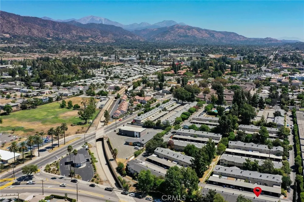 410 Cerritos Azusa, CA 91702