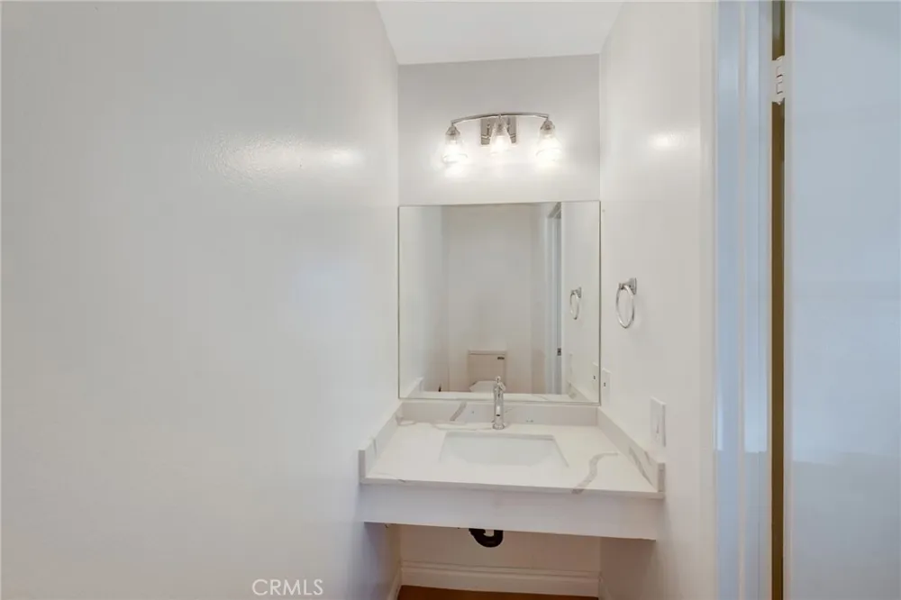410 Cerritos Azusa, CA 91702