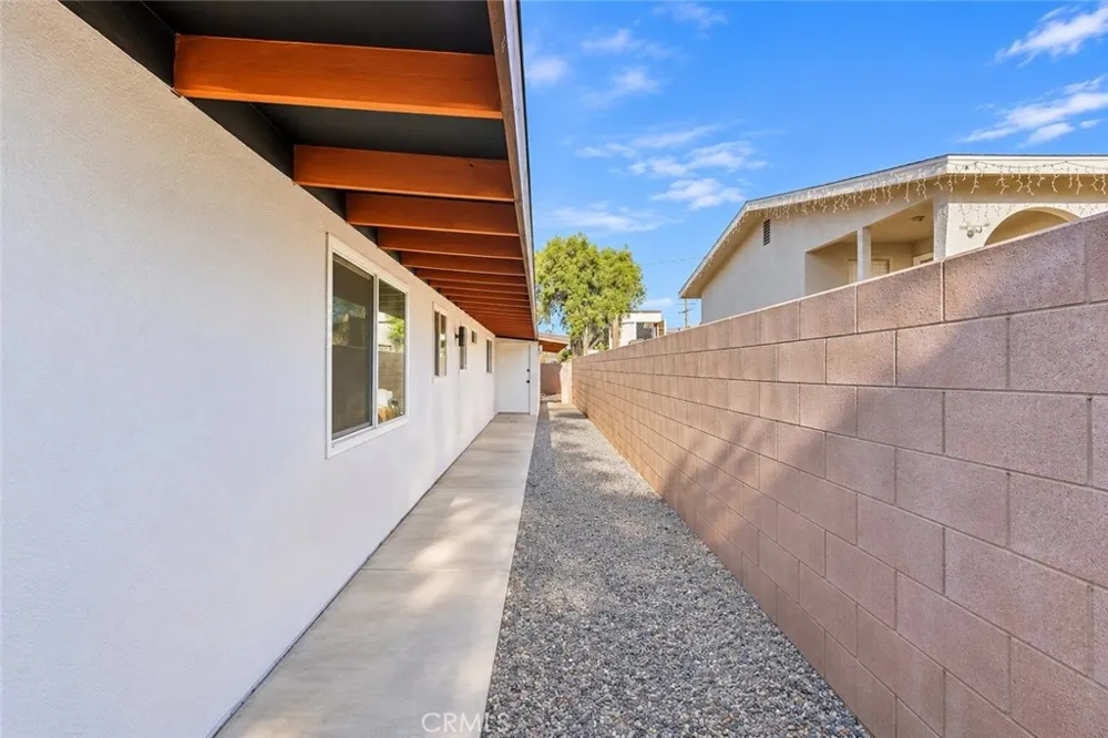 11155 Foxdale Desert Hot Springs, CA 92240