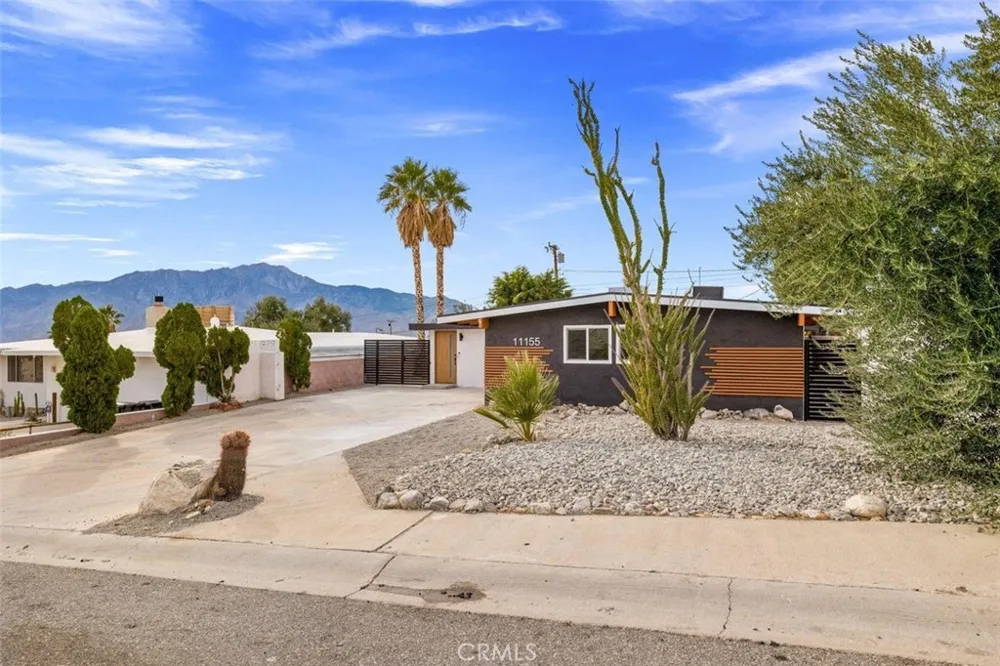 11155 Foxdale Desert Hot Springs, CA 92240