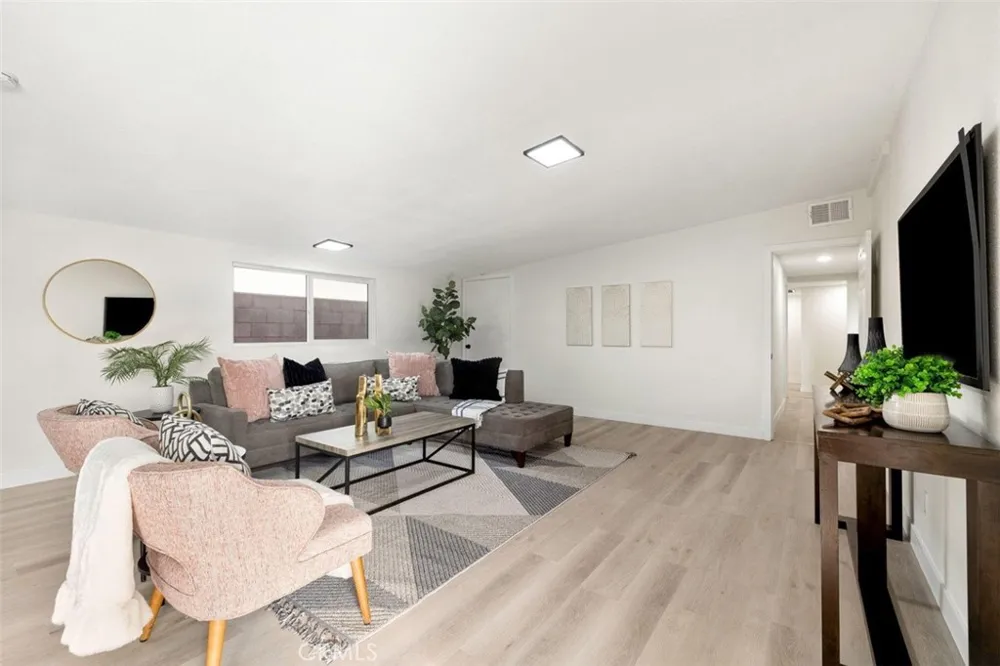 11155 Foxdale Desert Hot Springs, CA 92240