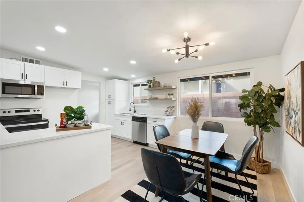 11155 Foxdale Desert Hot Springs, CA 92240