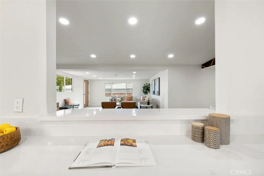 11155 Foxdale Desert Hot Springs, CA 92240