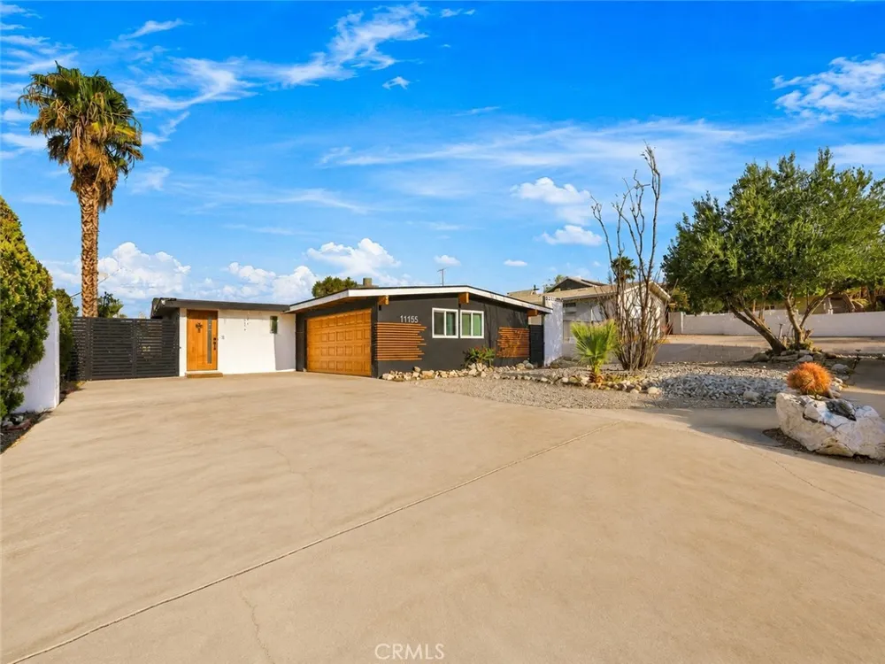 11155 Foxdale Desert Hot Springs, CA 92240