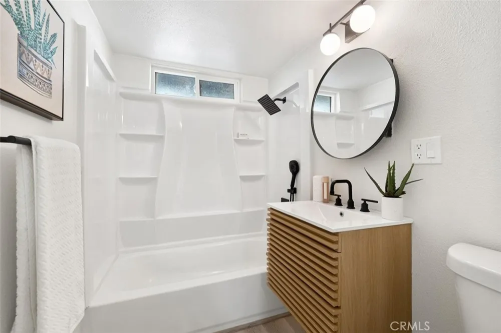 11155 Foxdale Desert Hot Springs, CA 92240