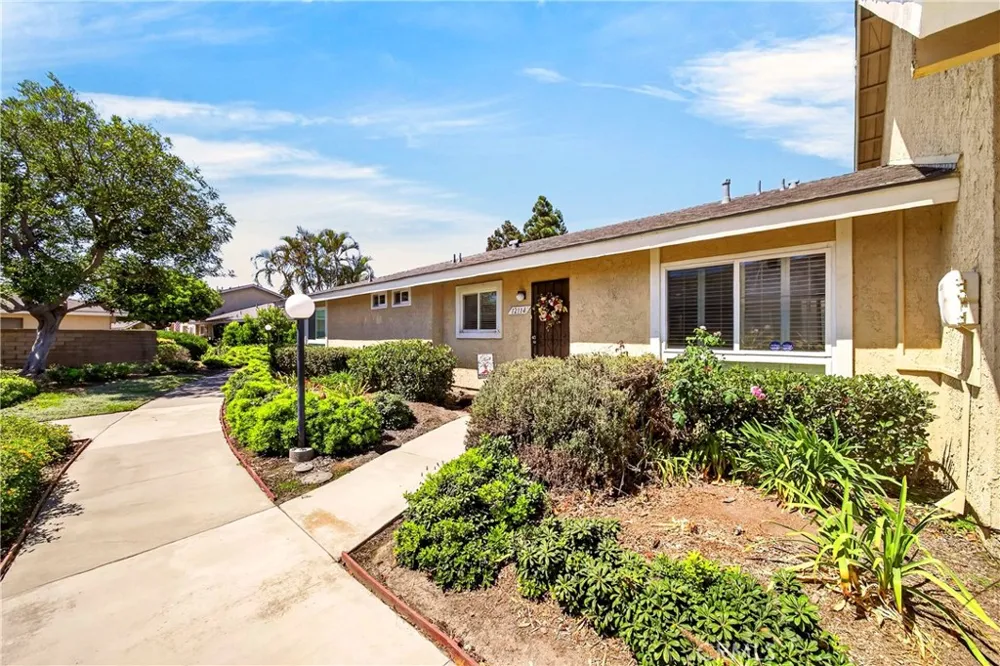 12114 Stonegate Lane Garden Grove, CA 92845