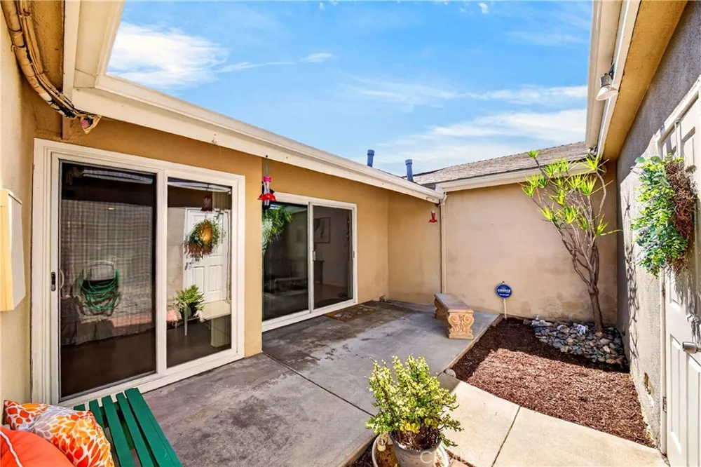 12114 Stonegate Lane Garden Grove, CA 92845