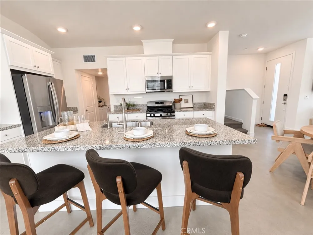 24557 Sonieta Court Corona, CA 92883