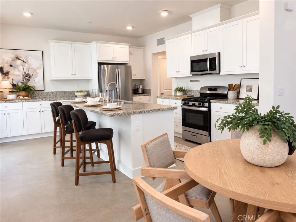 24557 Sonieta Court Corona, CA 92883