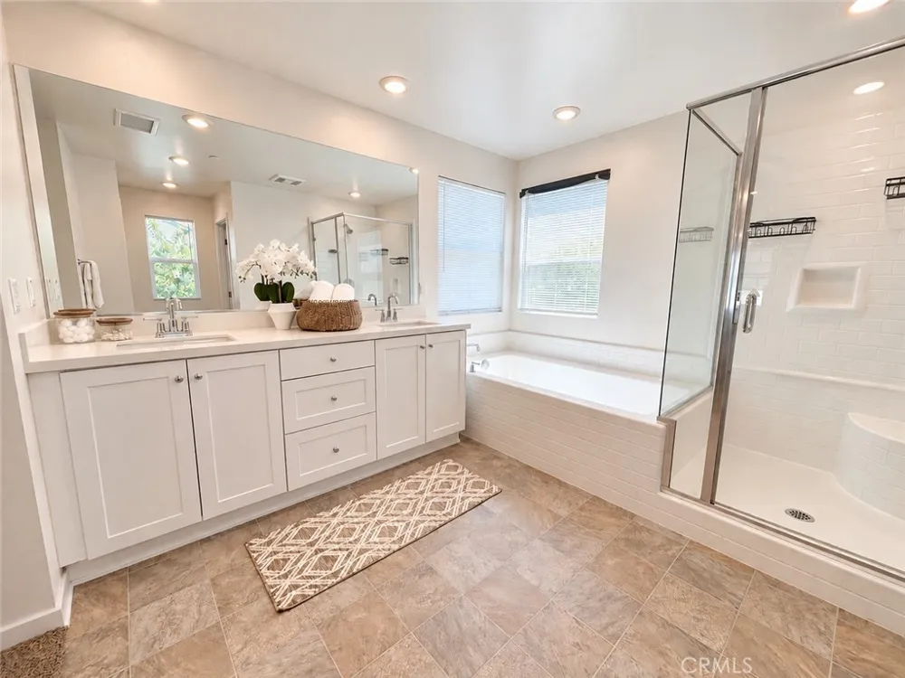 24557 Sonieta Court Corona, CA 92883