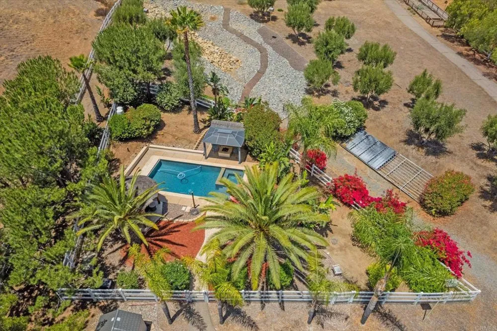23131 Stokes Road Ramona, CA 92065