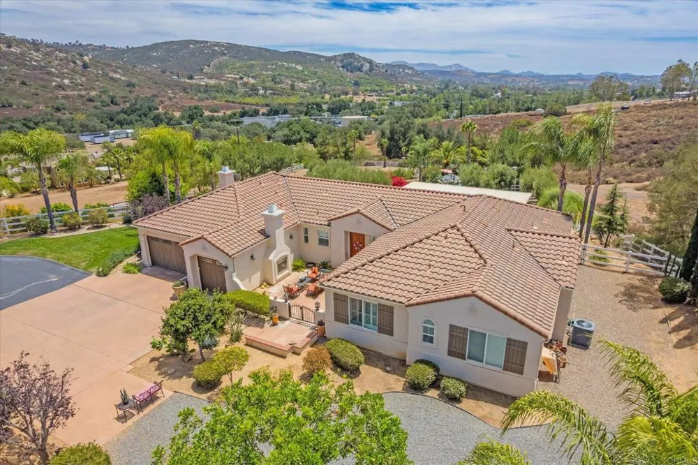23131 Stokes Road Ramona, CA 92065