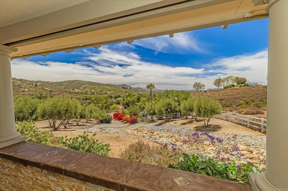 23131 Stokes Road Ramona, CA 92065