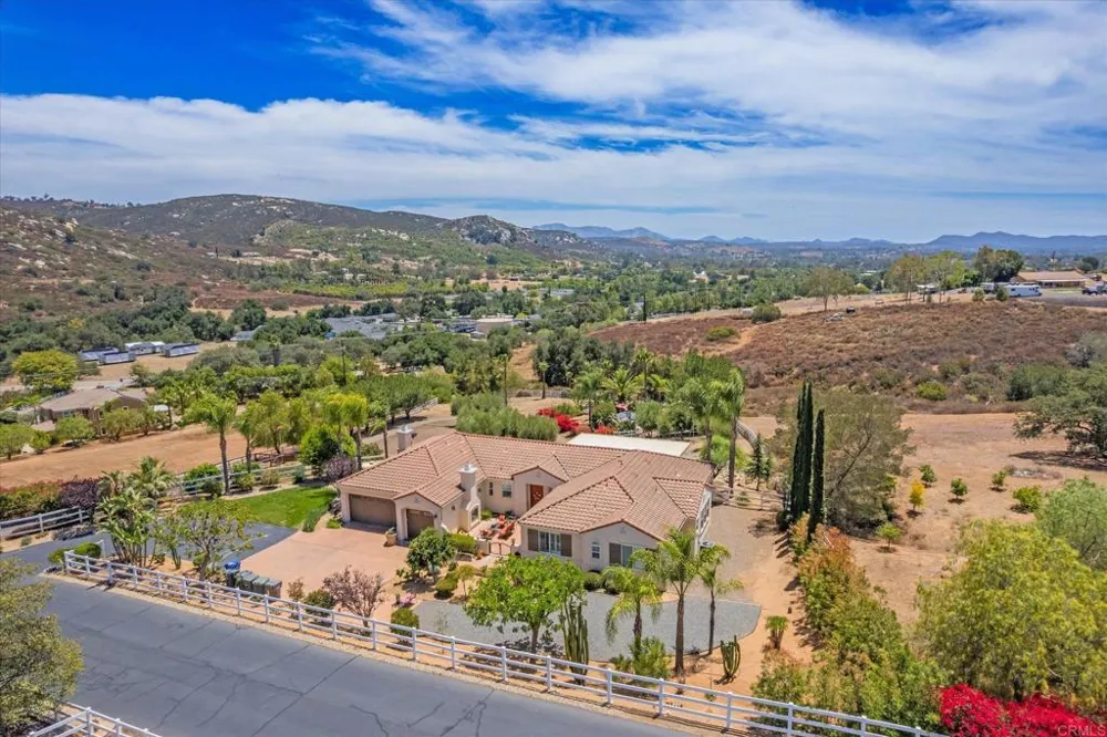23131 Stokes Road Ramona, CA 92065