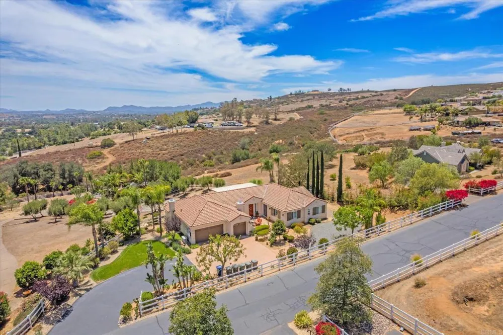 23131 Stokes Road Ramona, CA 92065