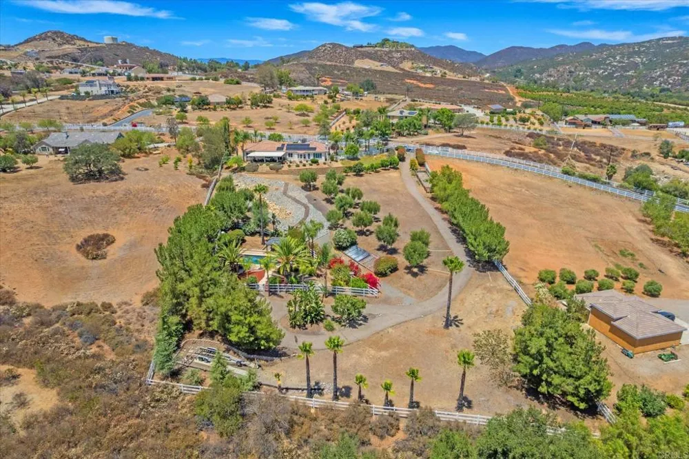 23131 Stokes Road Ramona, CA 92065