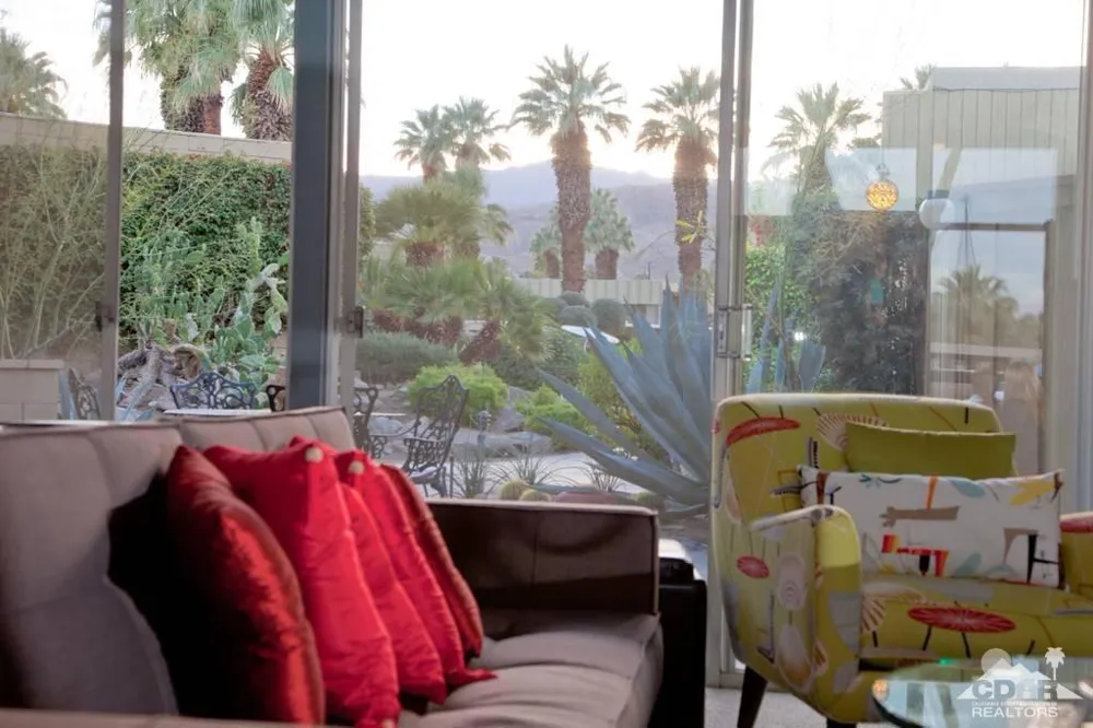261 Sandpiper Street Palm Desert, CA 92260