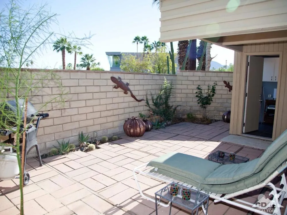 261 Sandpiper Street Palm Desert, CA 92260
