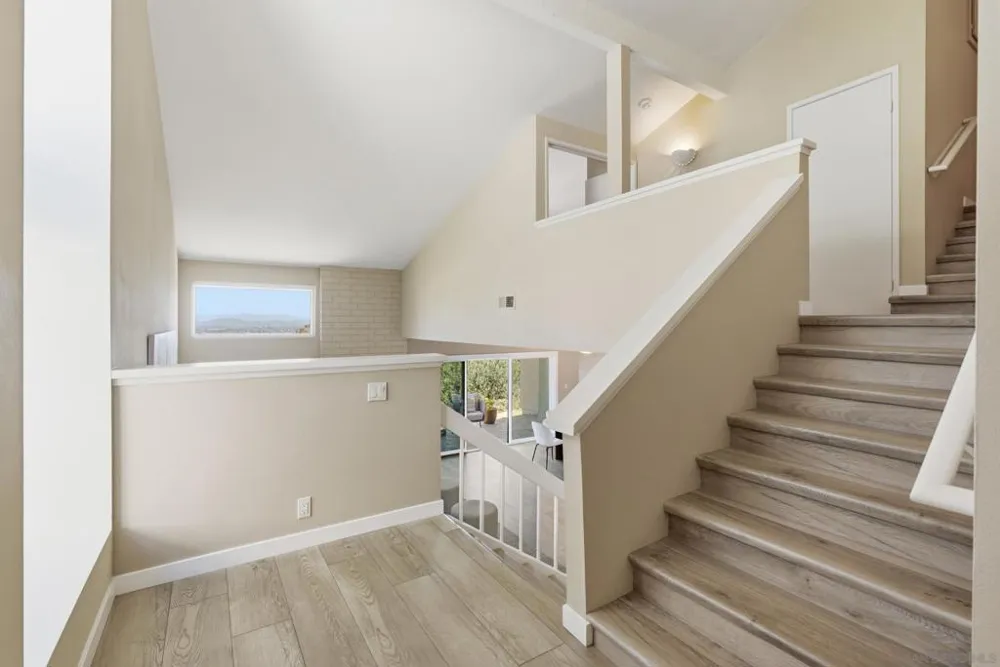6547 Caminito Catalan La Jolla, CA 92037