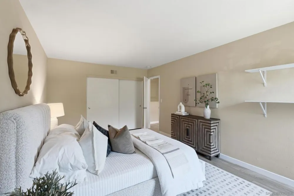 6547 Caminito Catalan La Jolla, CA 92037