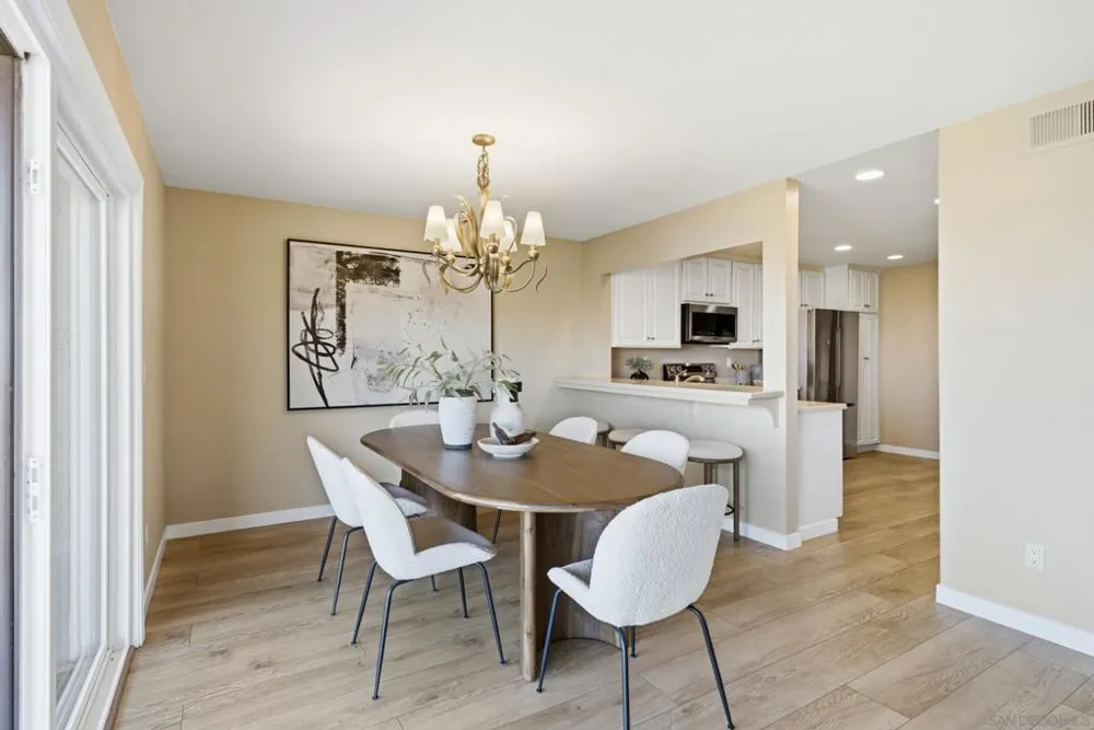 6547 Caminito Catalan La Jolla, CA 92037
