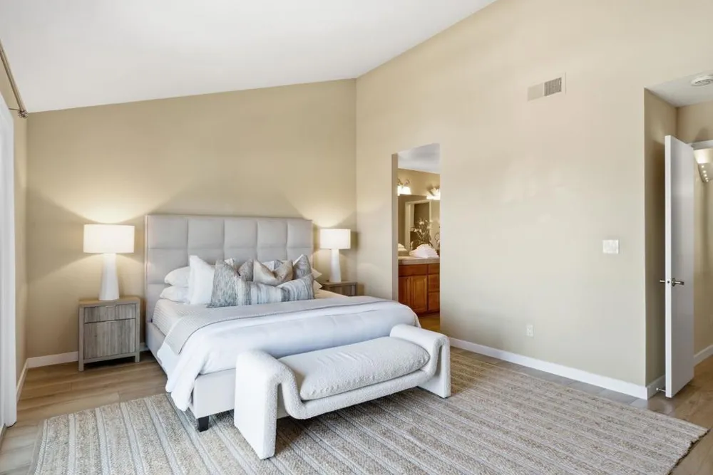 6547 Caminito Catalan La Jolla, CA 92037