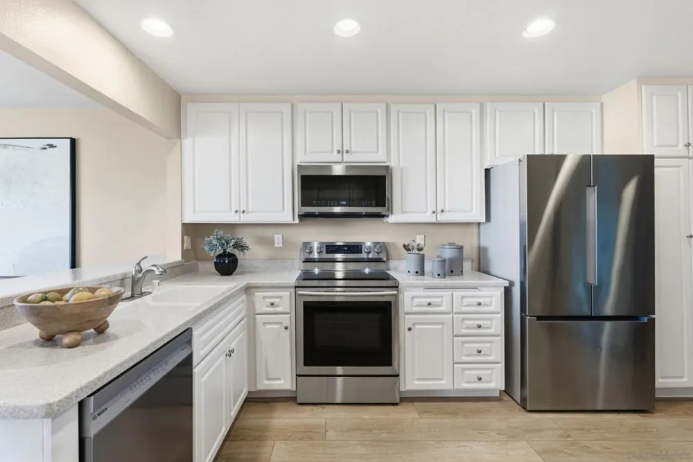 6547 Caminito Catalan La Jolla, CA 92037