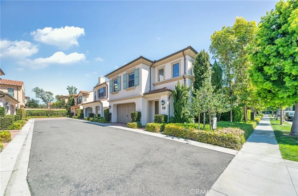 61 Ivory Petal Irvine, CA 92620
