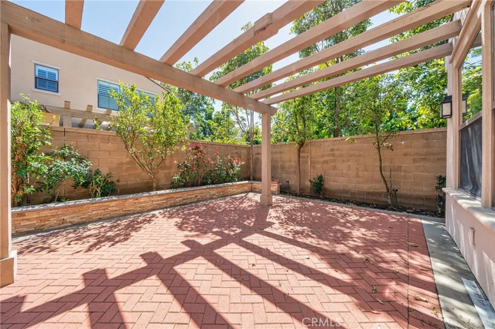 61 Ivory Petal Irvine, CA 92620