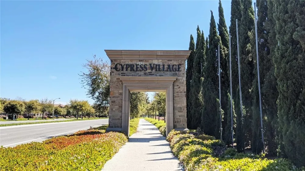 61 Ivory Petal Irvine, CA 92620